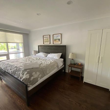 Yonge And Finch Subway !L Spacious & Bright Private Bedroom With Shared Amenties 토론토 외부 사진