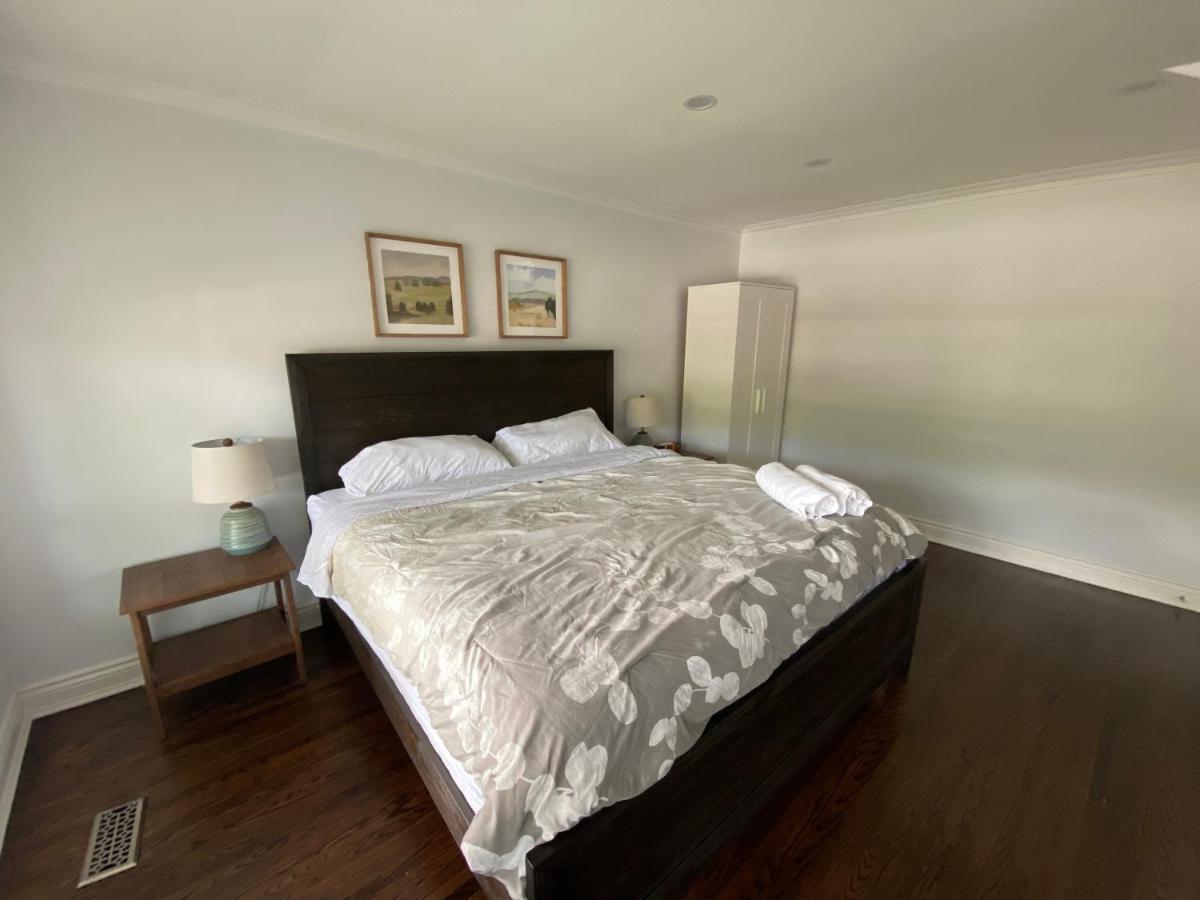 Yonge And Finch Subway !L Spacious & Bright Private Bedroom With Shared Amenties 토론토 외부 사진